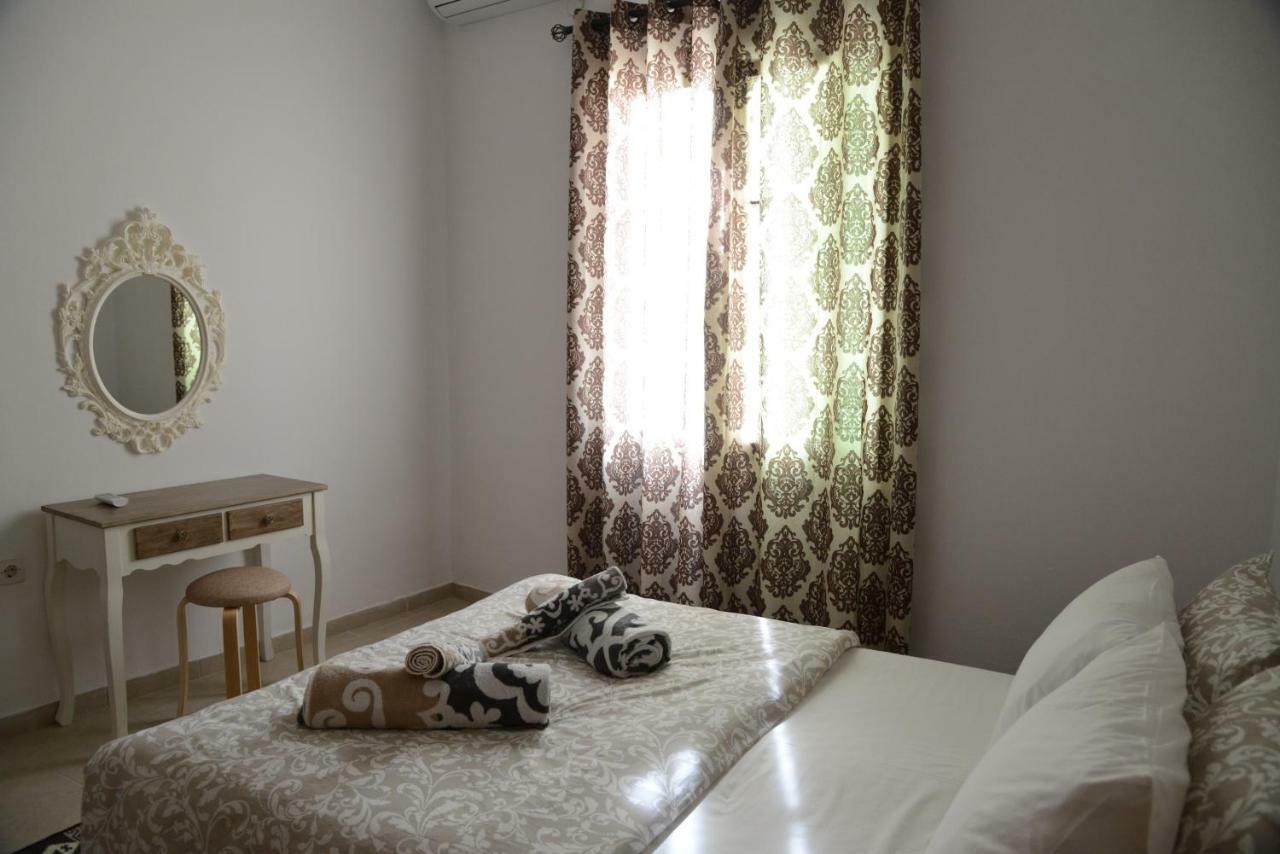 Hermes Apartment-2 Nafplio Bagian luar foto